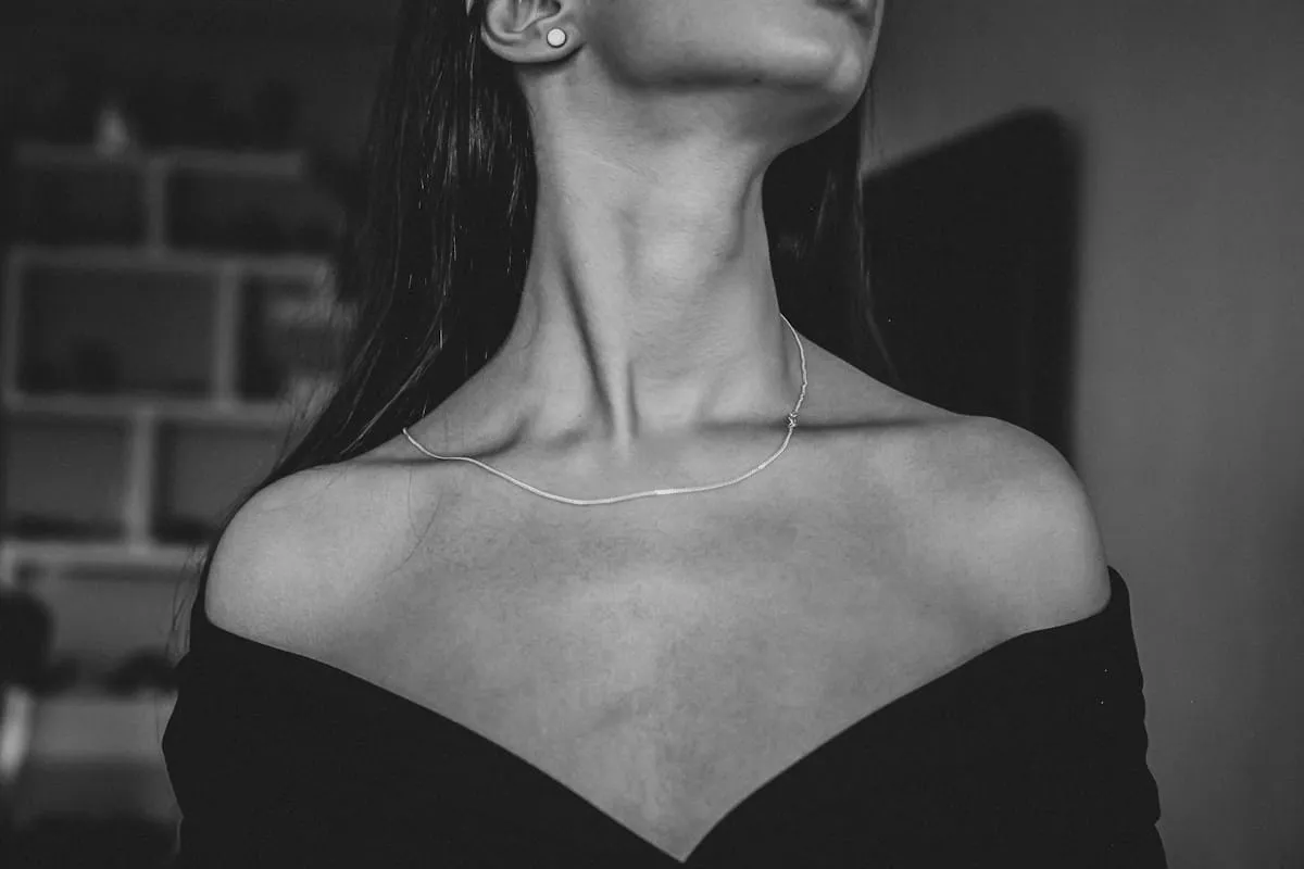 Featured bespoke garment from AlveriqueivoryWorks 18